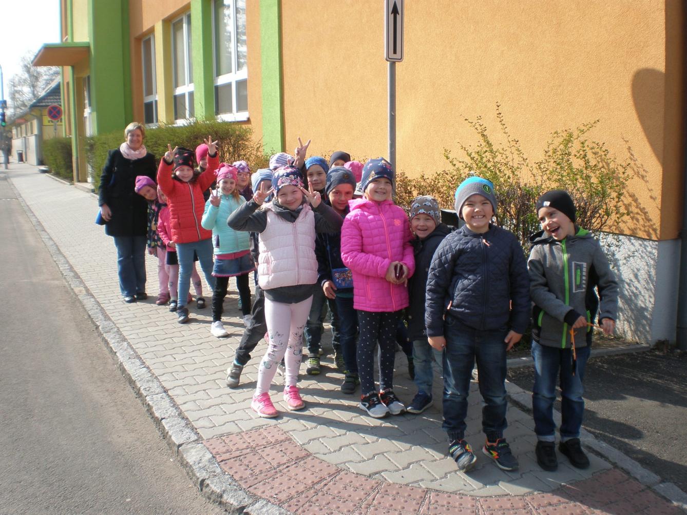 Prvňáčci na Velikonoční výstavě - 1