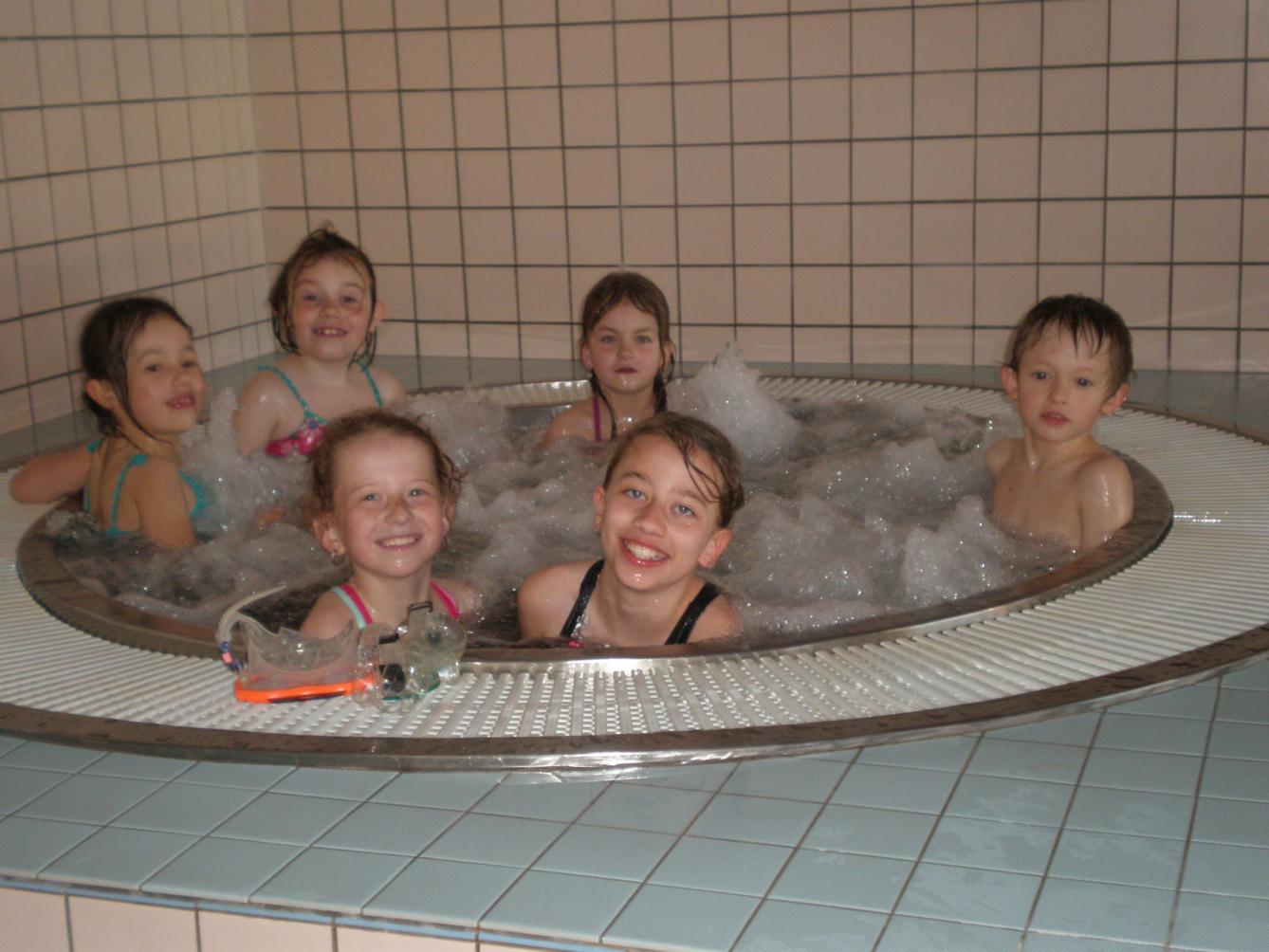 Ukončení plaveckého výcviku 1. a 2. třídy - 16