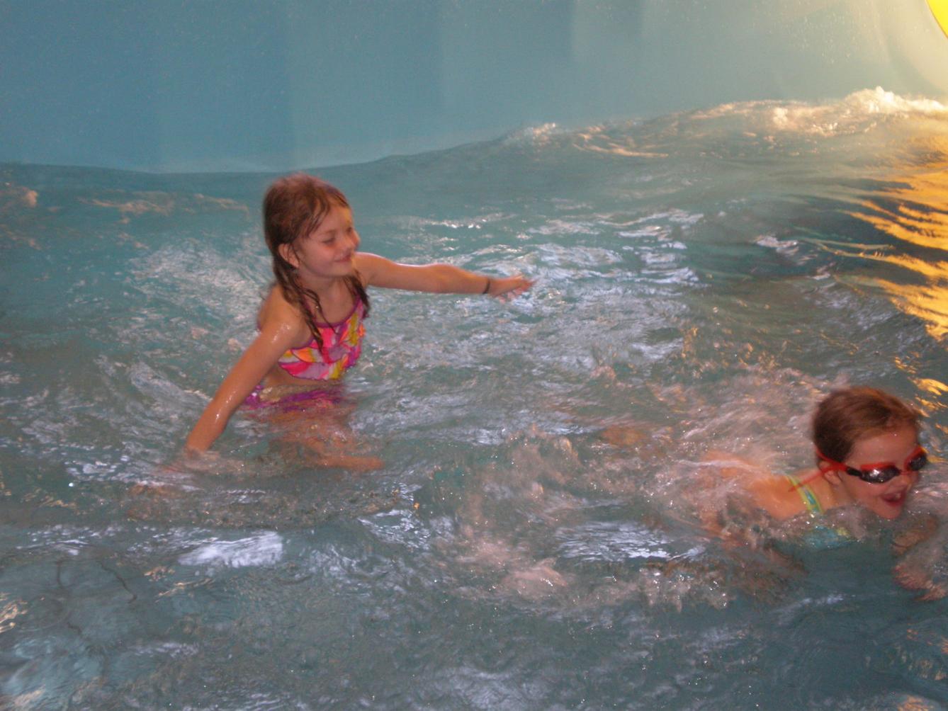 Ukončení plaveckého výcviku 1. a 2. třídy - 25