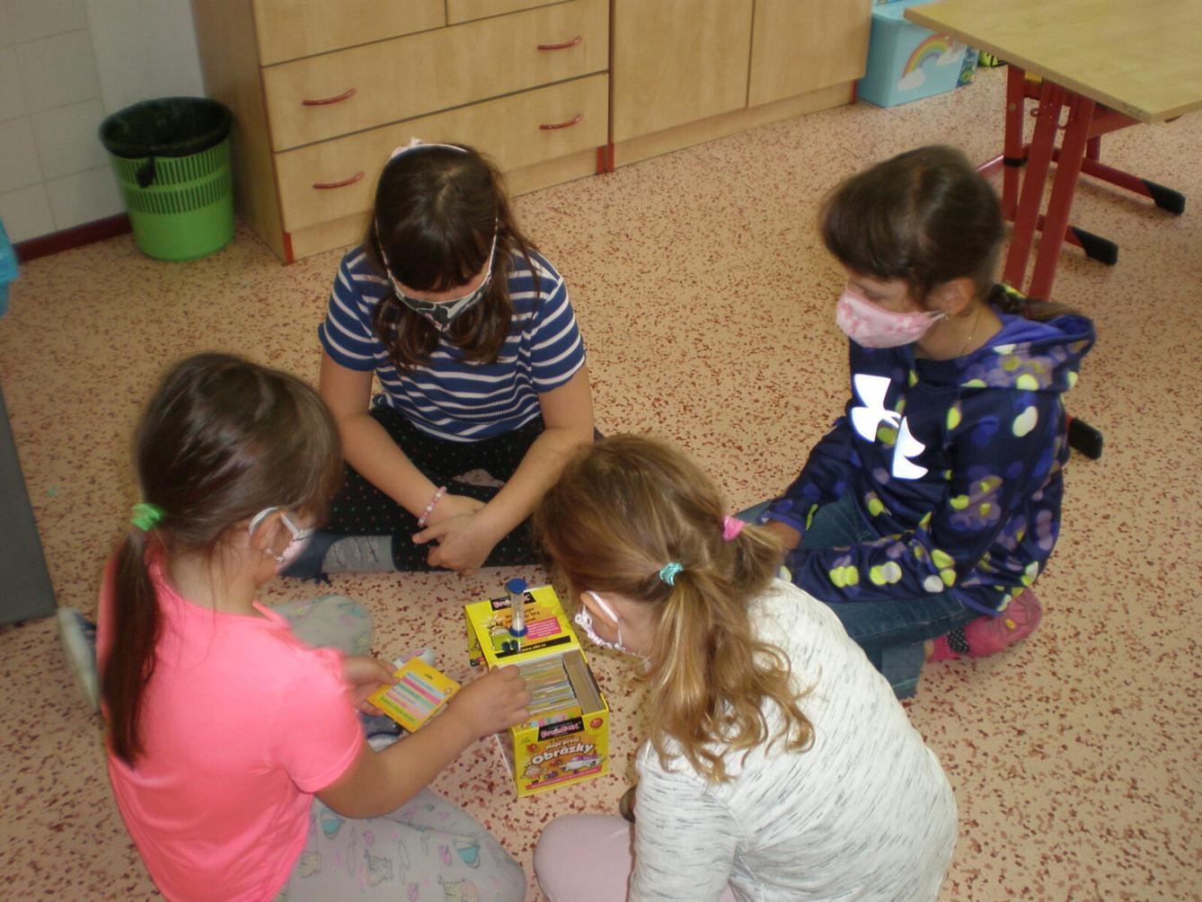 Výstupy druháčků z domácího i školního učení 10. 6. - 8