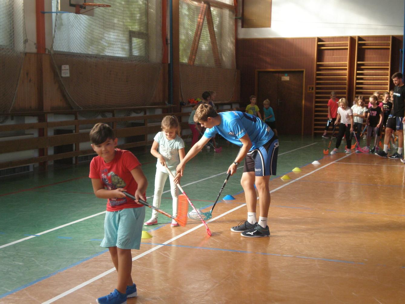 Úkazkové hodiny florbalu - 38