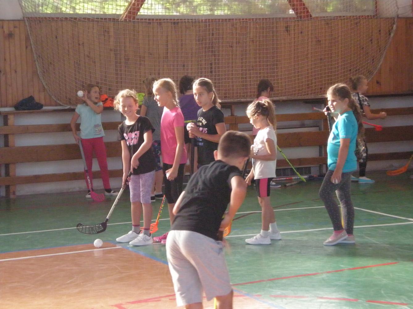 Úkazkové hodiny florbalu - 39