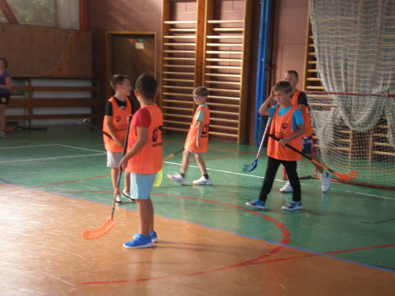 Úkazkové hodiny florbalu - 41