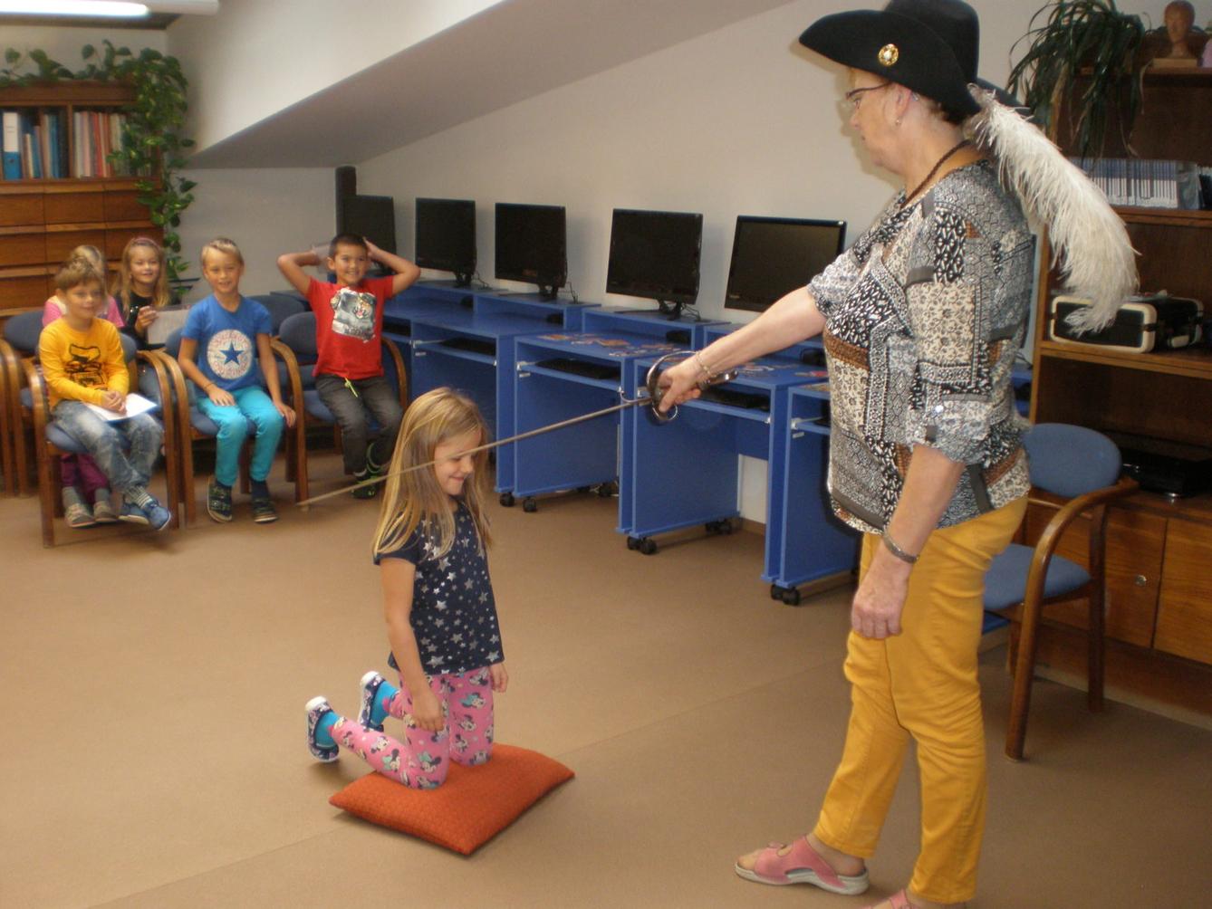 Pasování žáků 2. třídy na čtenáře - 31