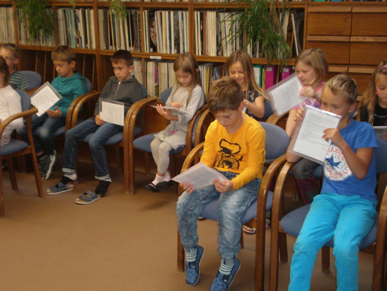 Pasování žáků 2. třídy na čtenáře - 43