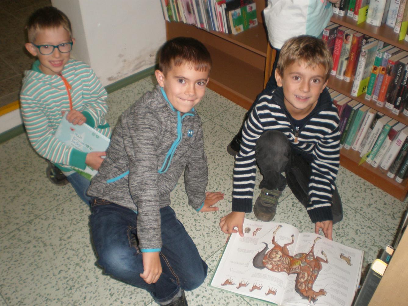 Návštěva druháčků v Obecní knihovně - 5