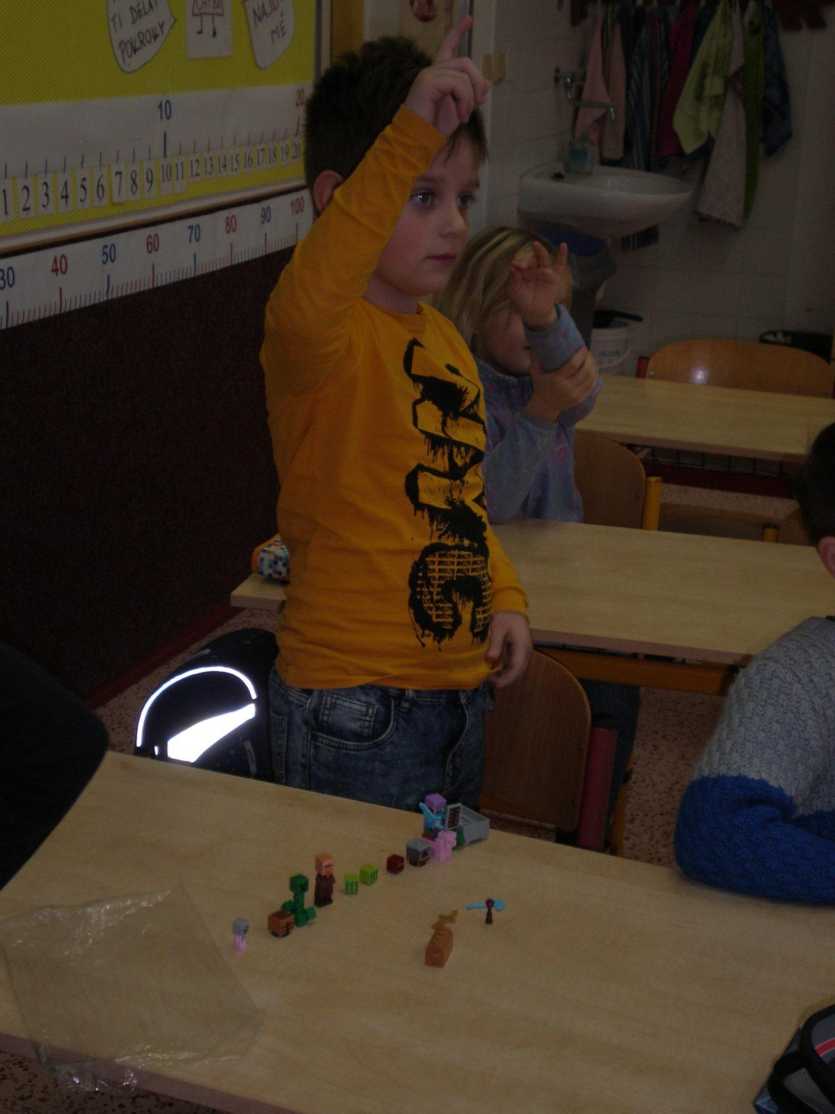 Hodina kódu ve 2. a 5. třídě - 2