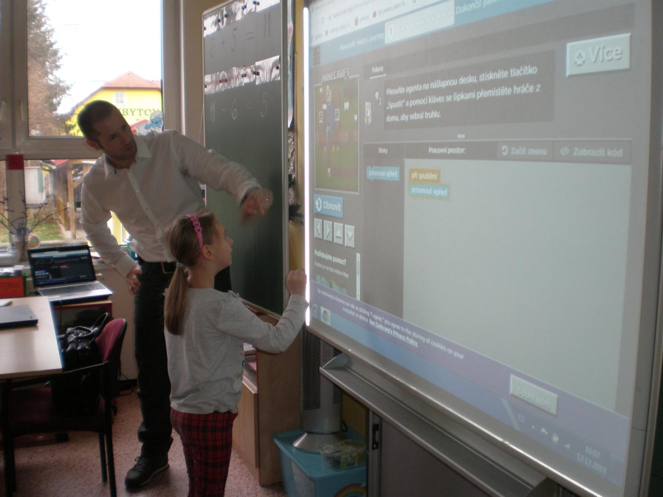 Hodina kódu ve 2. a 5. třídě - 10