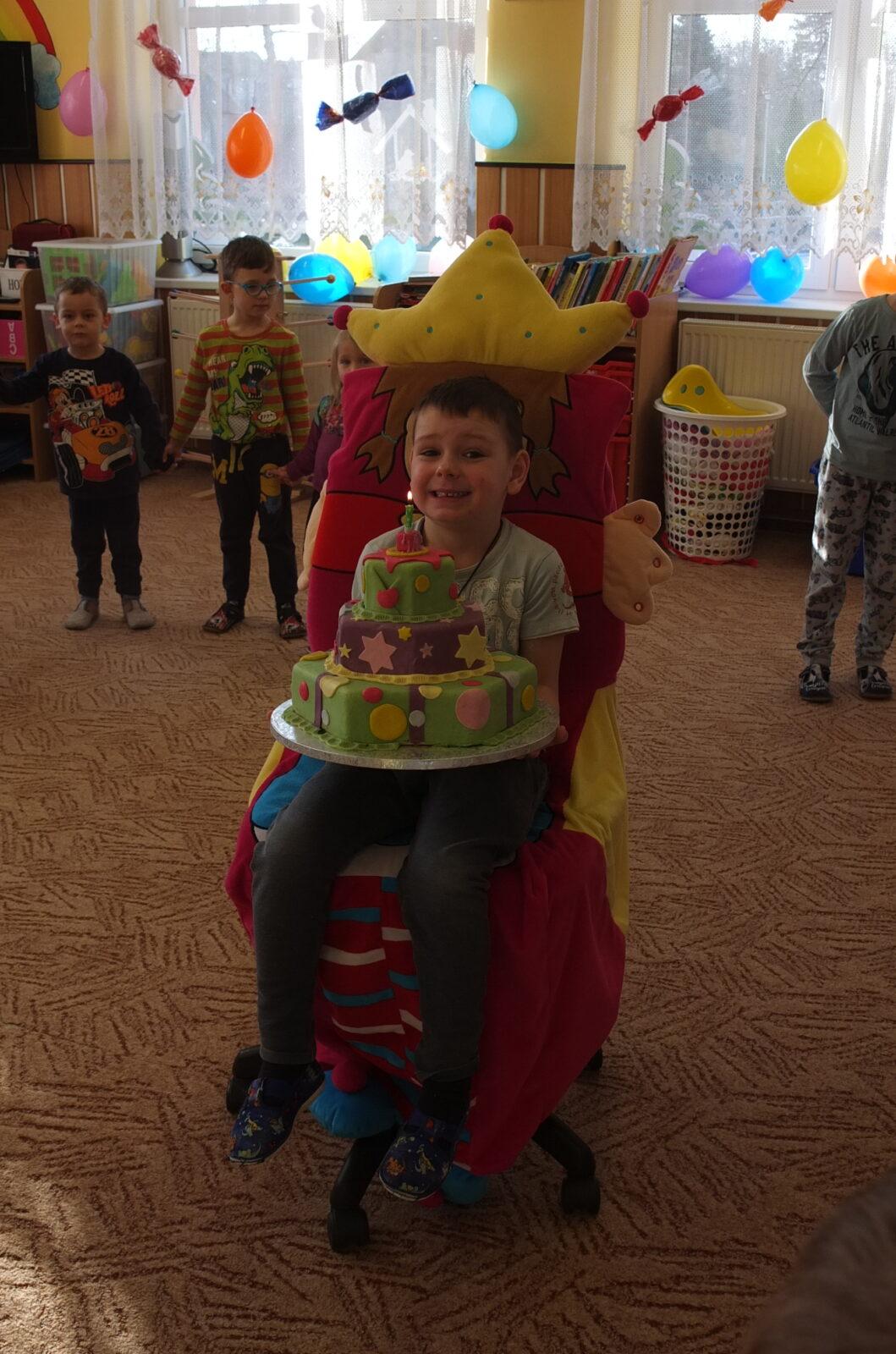 Olík má narozeniny - 1