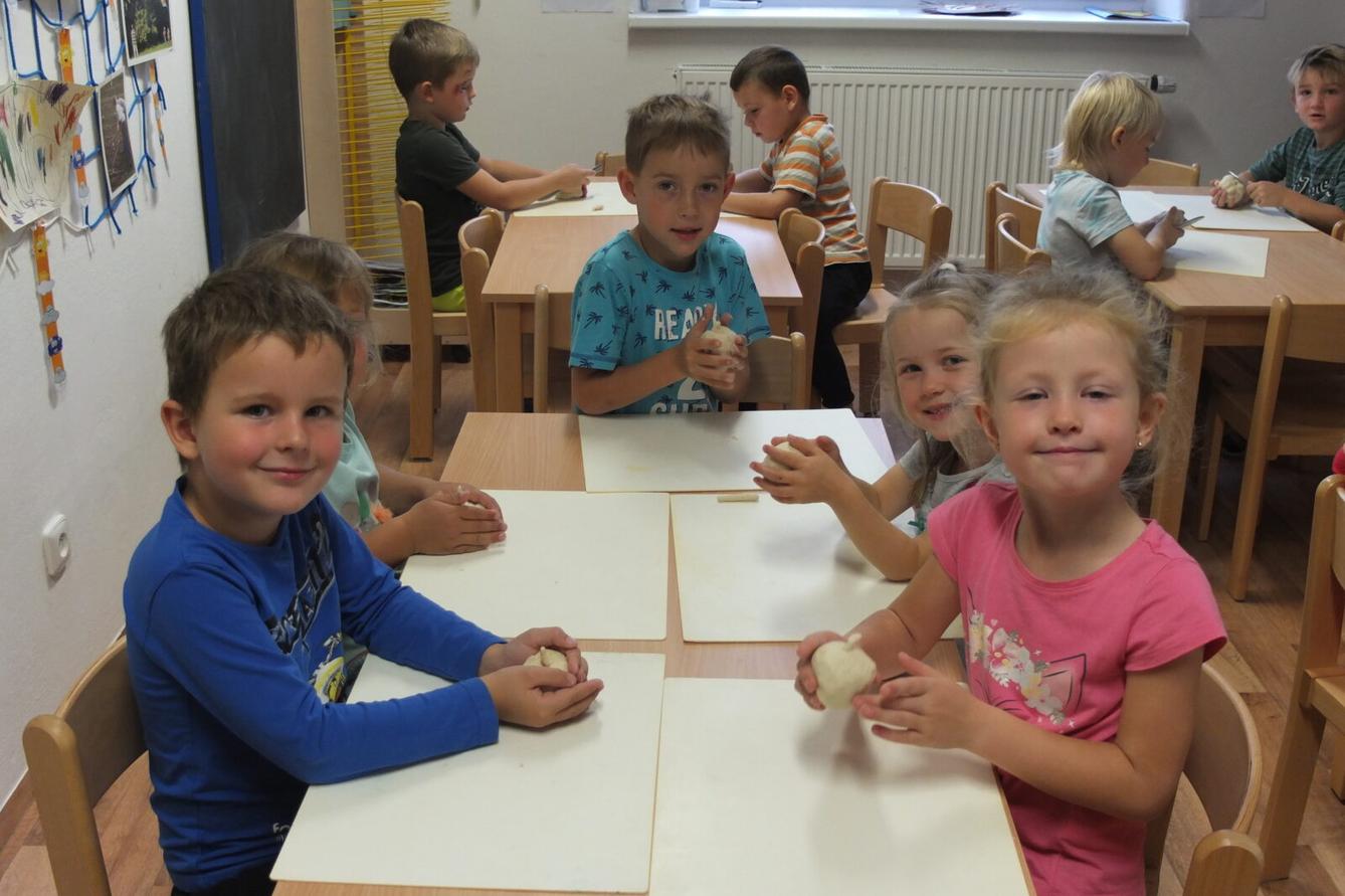 Človíček se představuje - 6