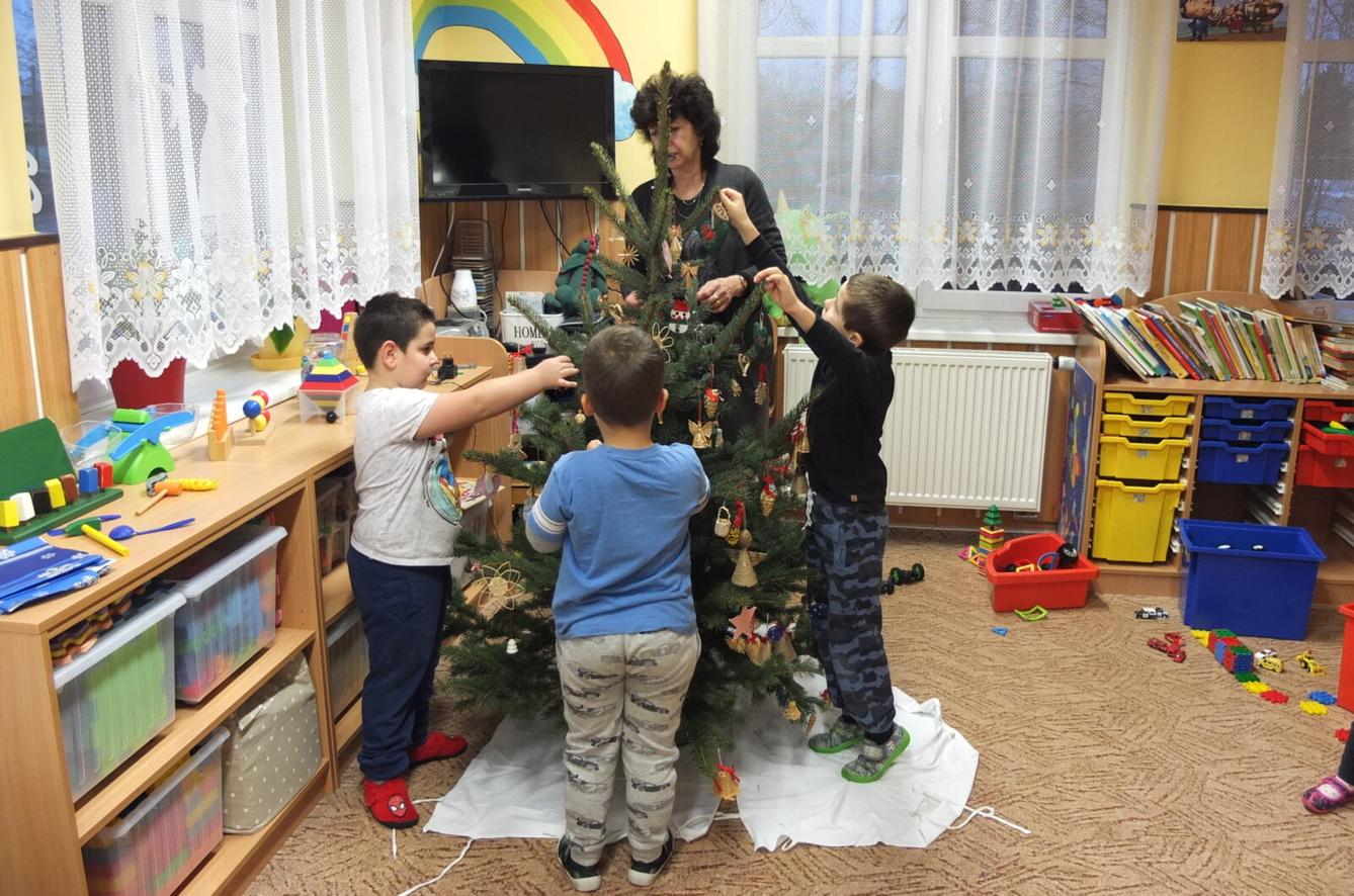 Zdobení stromečku - 9