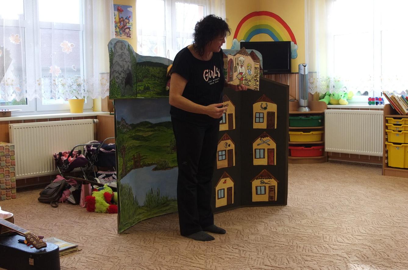 Divadlo - Jak se Honza rytířem stal a kolik řemesel se naučil - 6