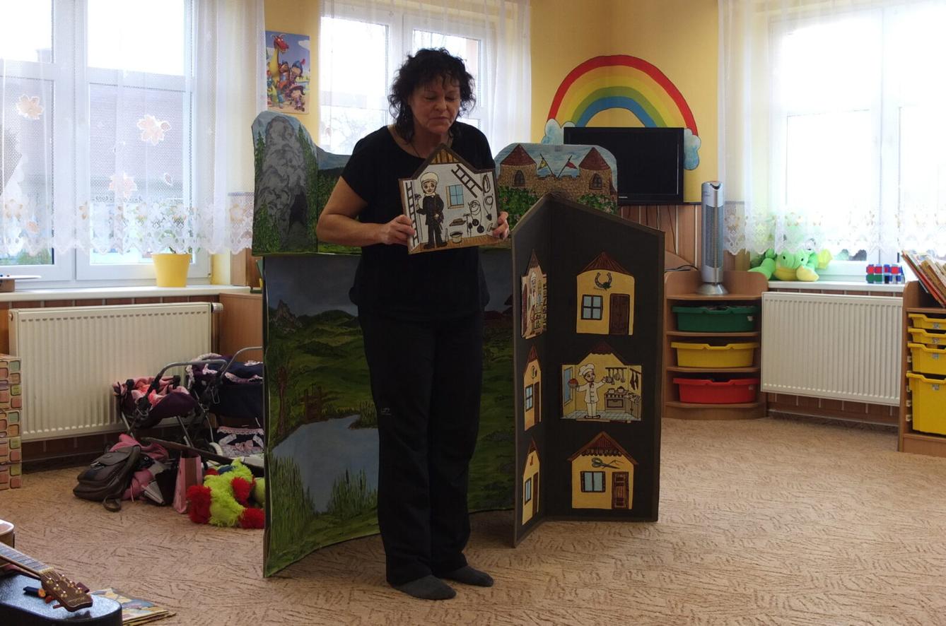 Divadlo - Jak se Honza rytířem stal a kolik řemesel se naučil - 8