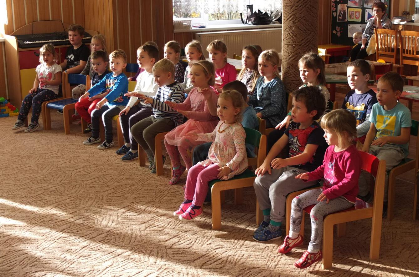 Divadlo - Jak se Honza rytířem stal a kolik řemesel se naučil - 13