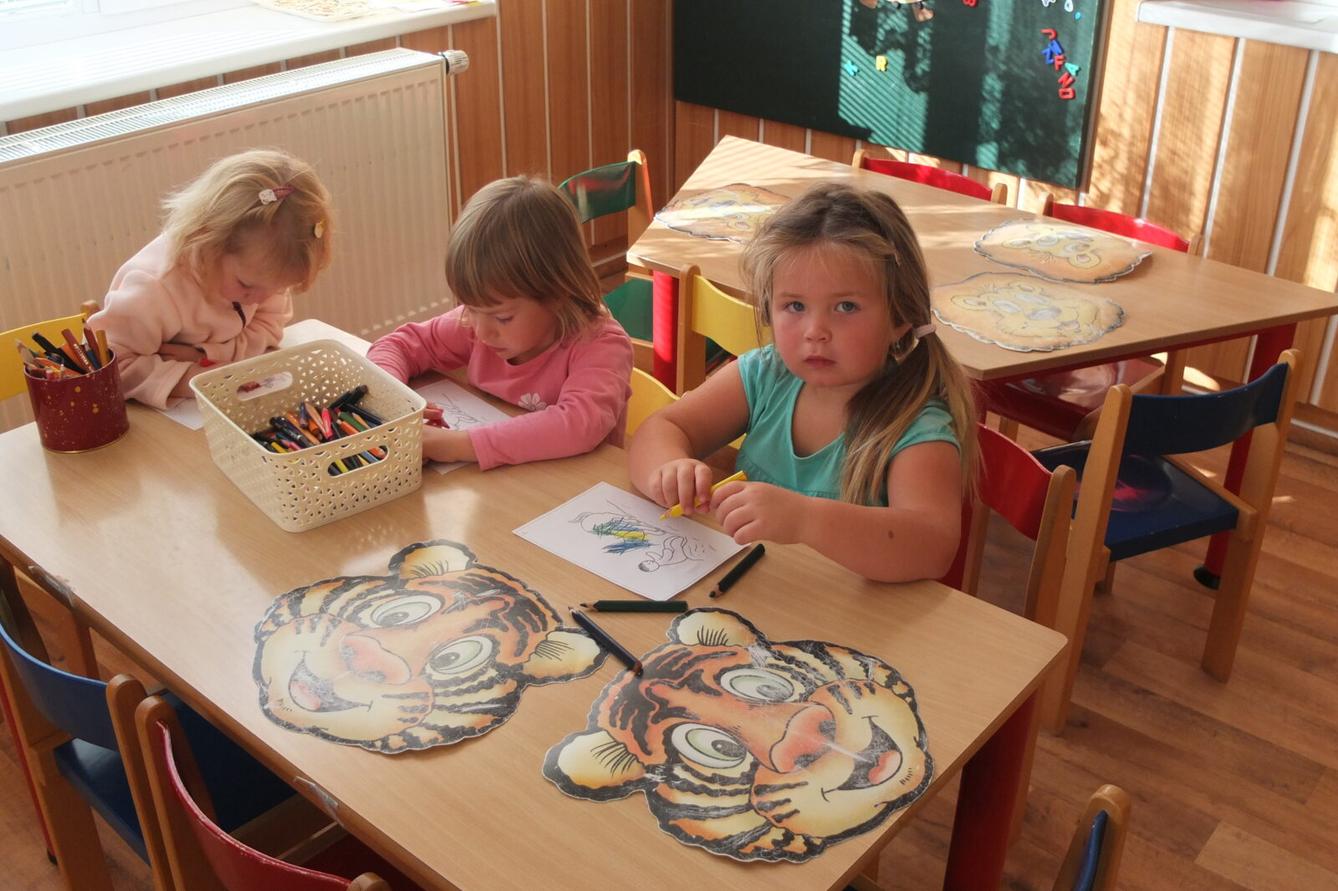 Človíček se představuje 1 - 15