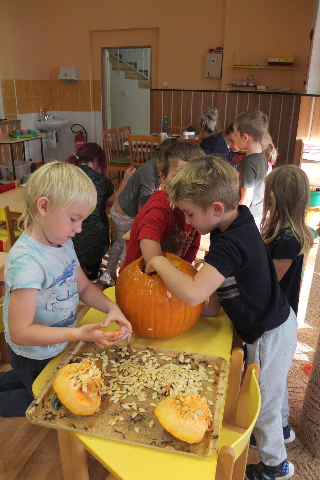 Človíček se představuje - 37