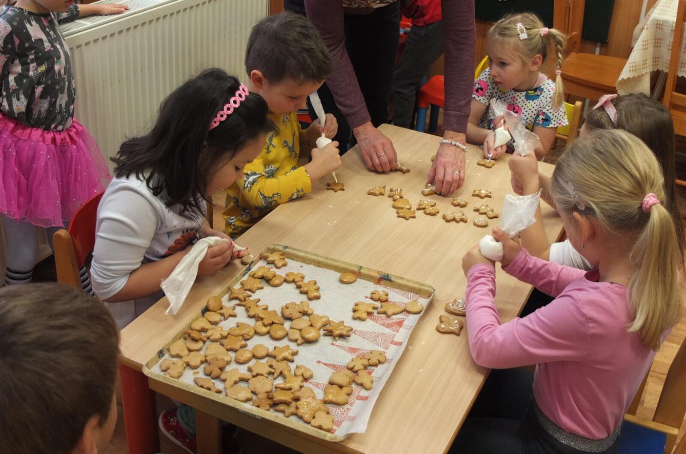 Pečení perníčků - 36