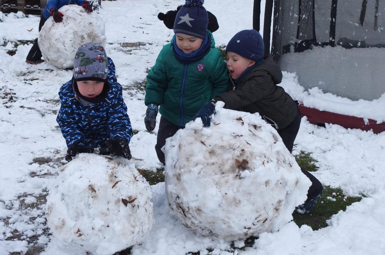 Užíváme si sněhu - 35