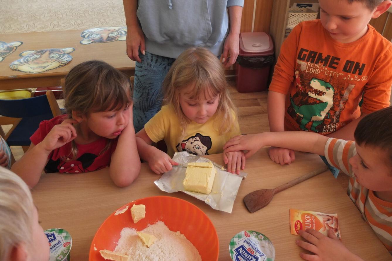 Pečení svatomartinských rohlíčků - 3