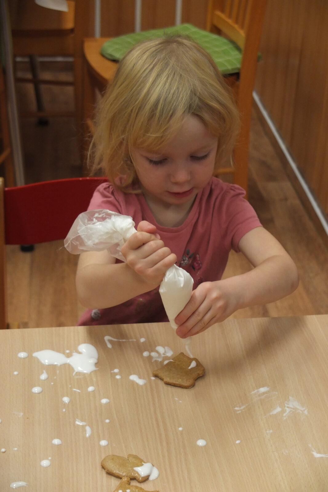 Pečení perníčků - 34