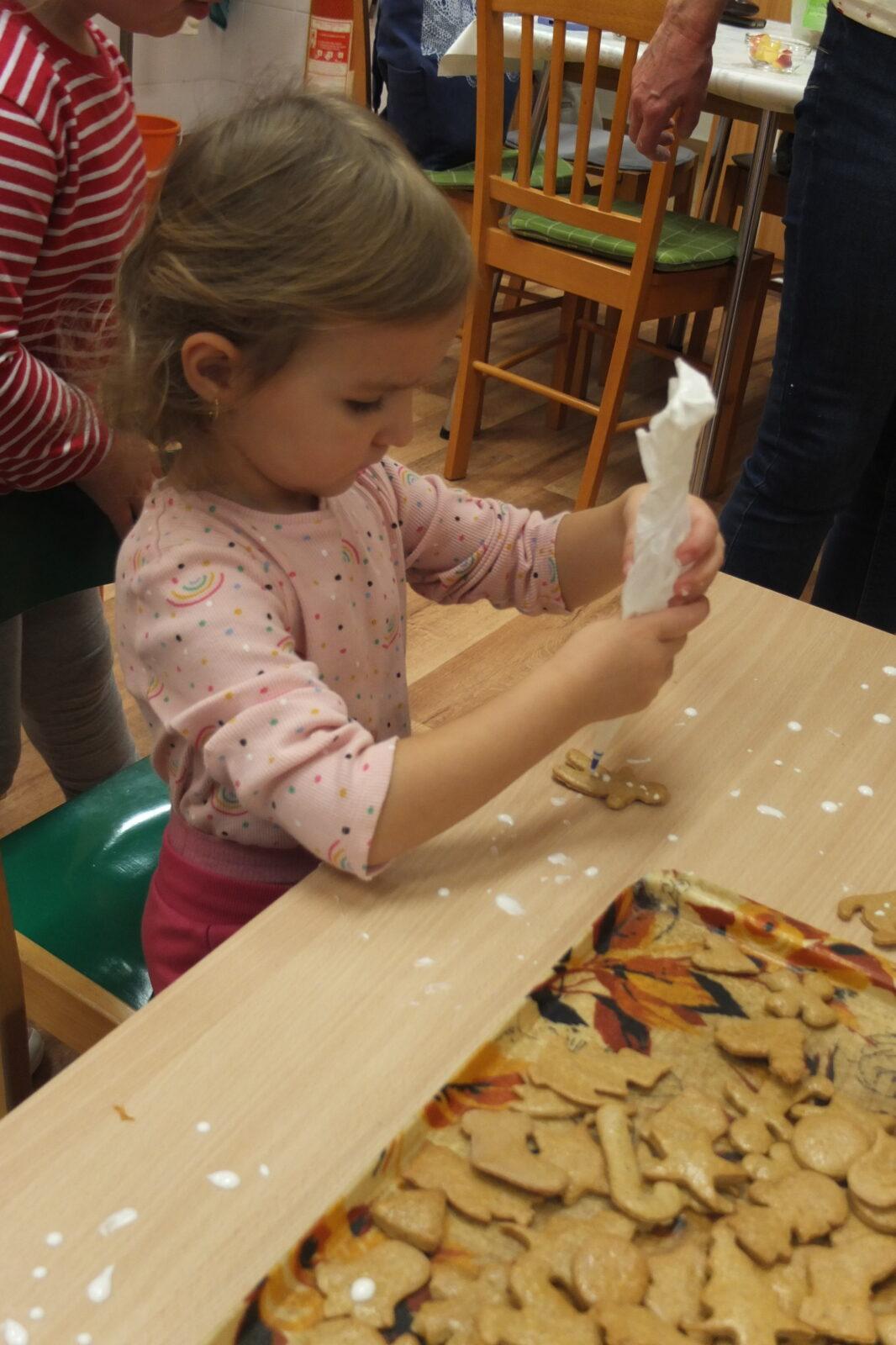 Pečení perníčků - 36