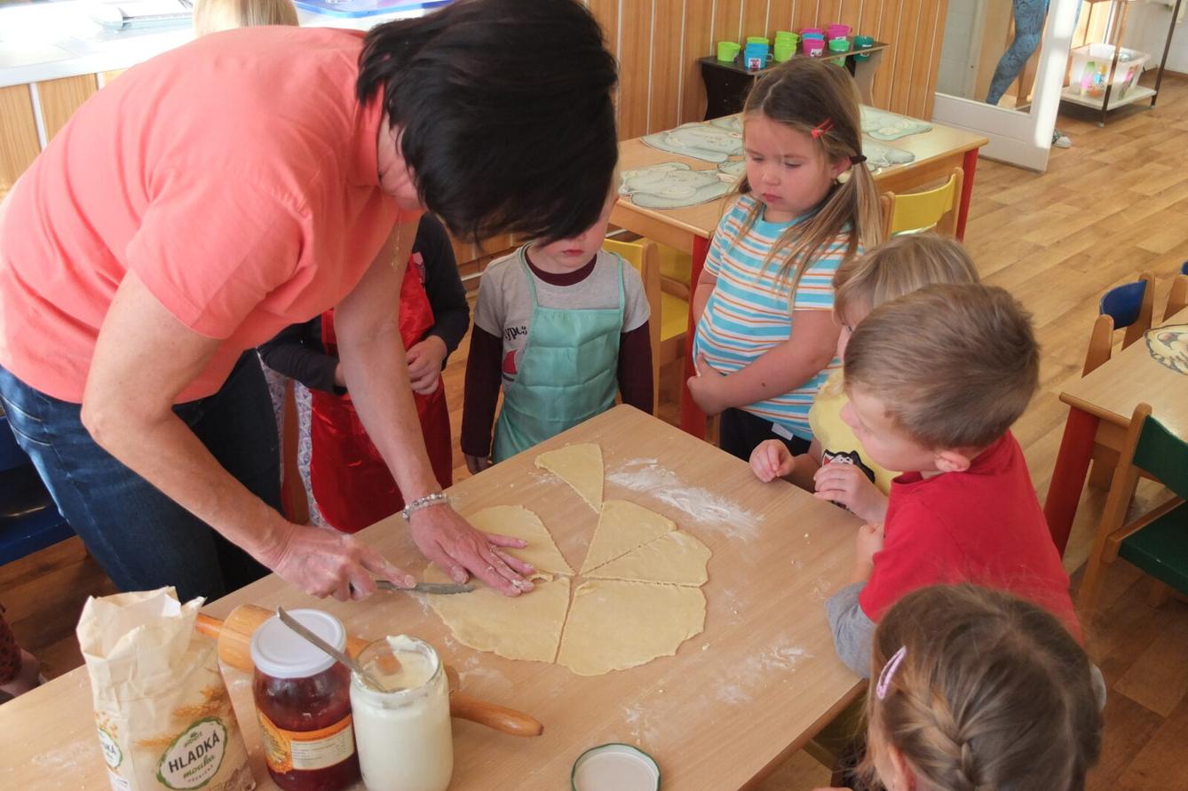 Pečení svatomartinských rohlíčků - 27