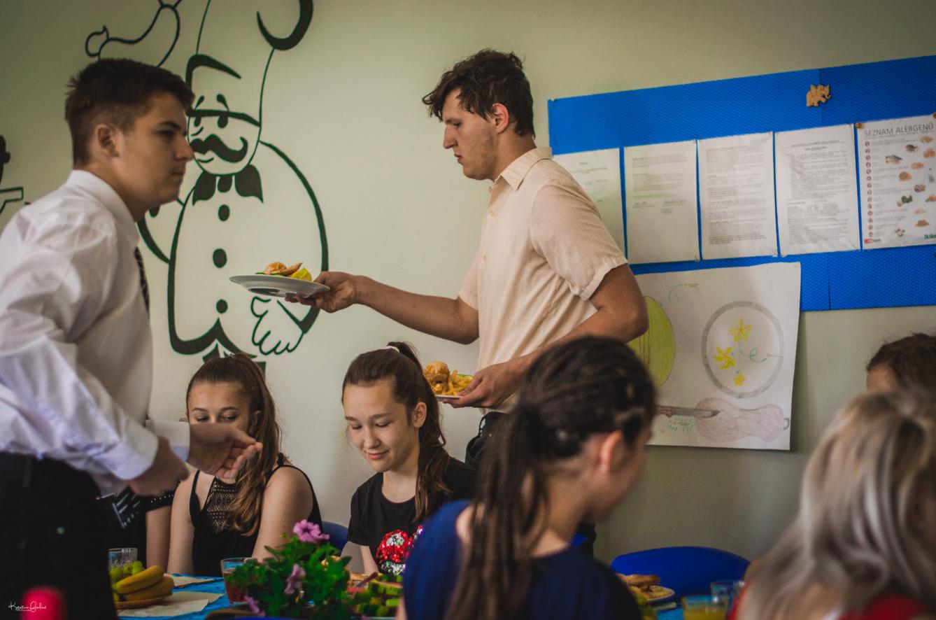 Slavnostní oběd s žáky 9. třídy - 5