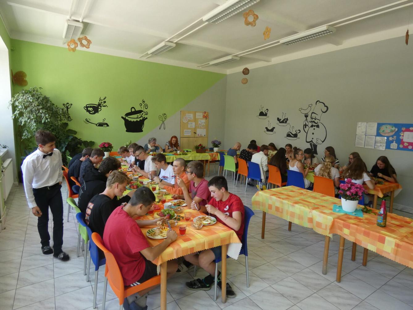 Slavnostní oběd 9. třídy - 9