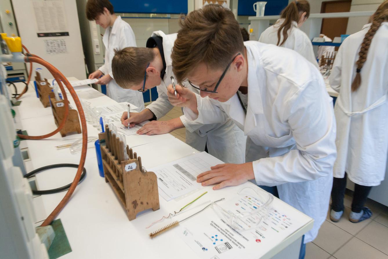 Hledáme nejlepšího Mladého chemika ČR - 6