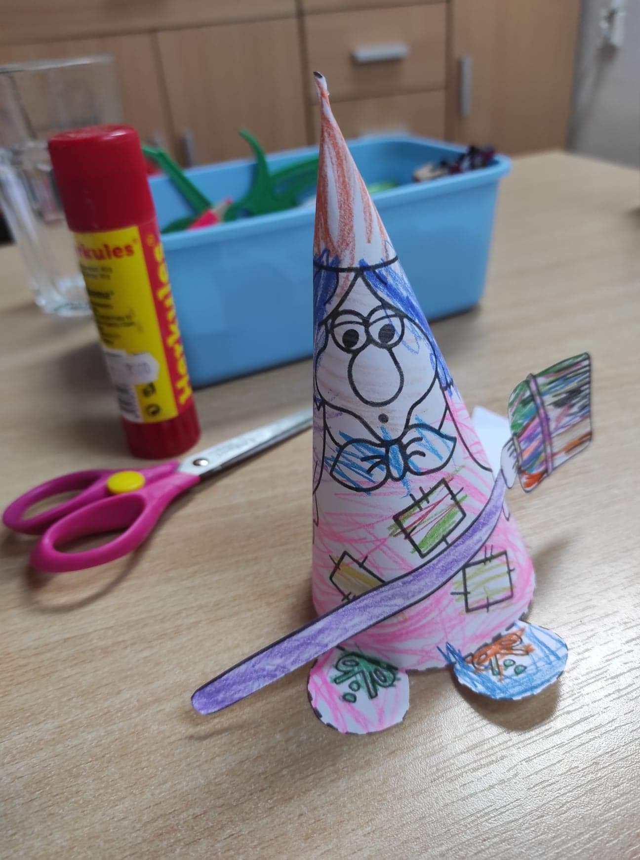 Distanční výuka - "Čarodějnický rej" - mladší děti :-) - 12