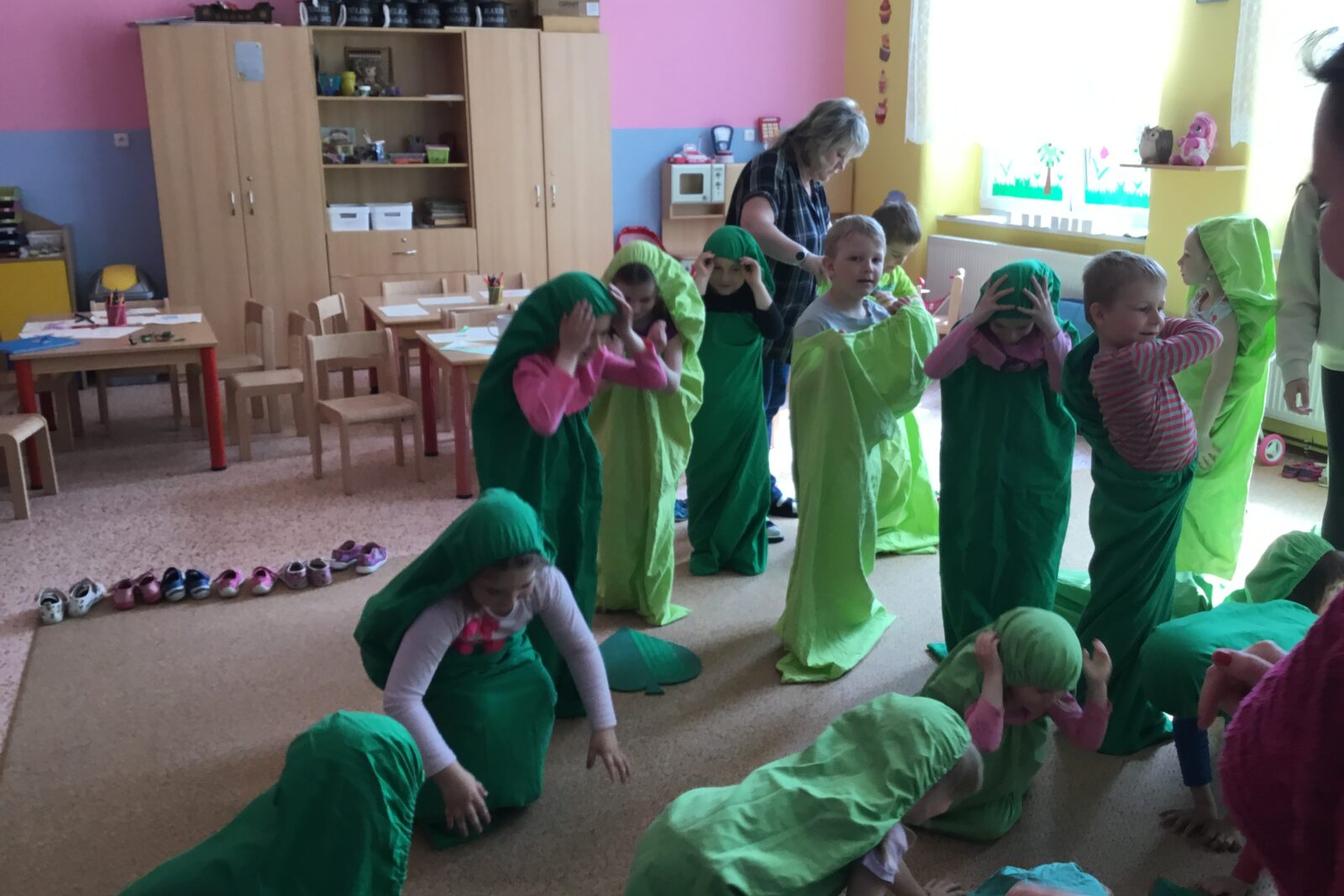 PROJEKTOVÝ DEN: ,,MOTÝLCI"