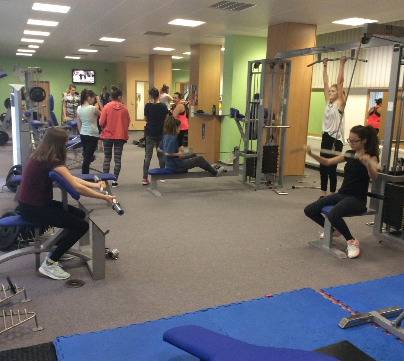 Návštěva posilovny - dívky z 8. a 9. třídy - 5
