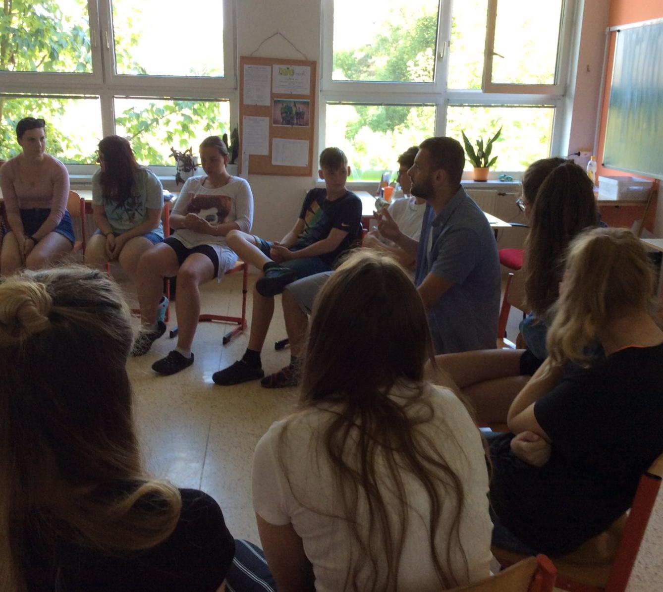 Jak se nenechat podvést - prevence 9. třída - 1