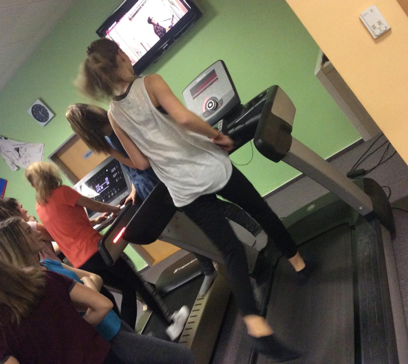 Návštěva posilovny - dívky z 8. a 9. třídy - 10