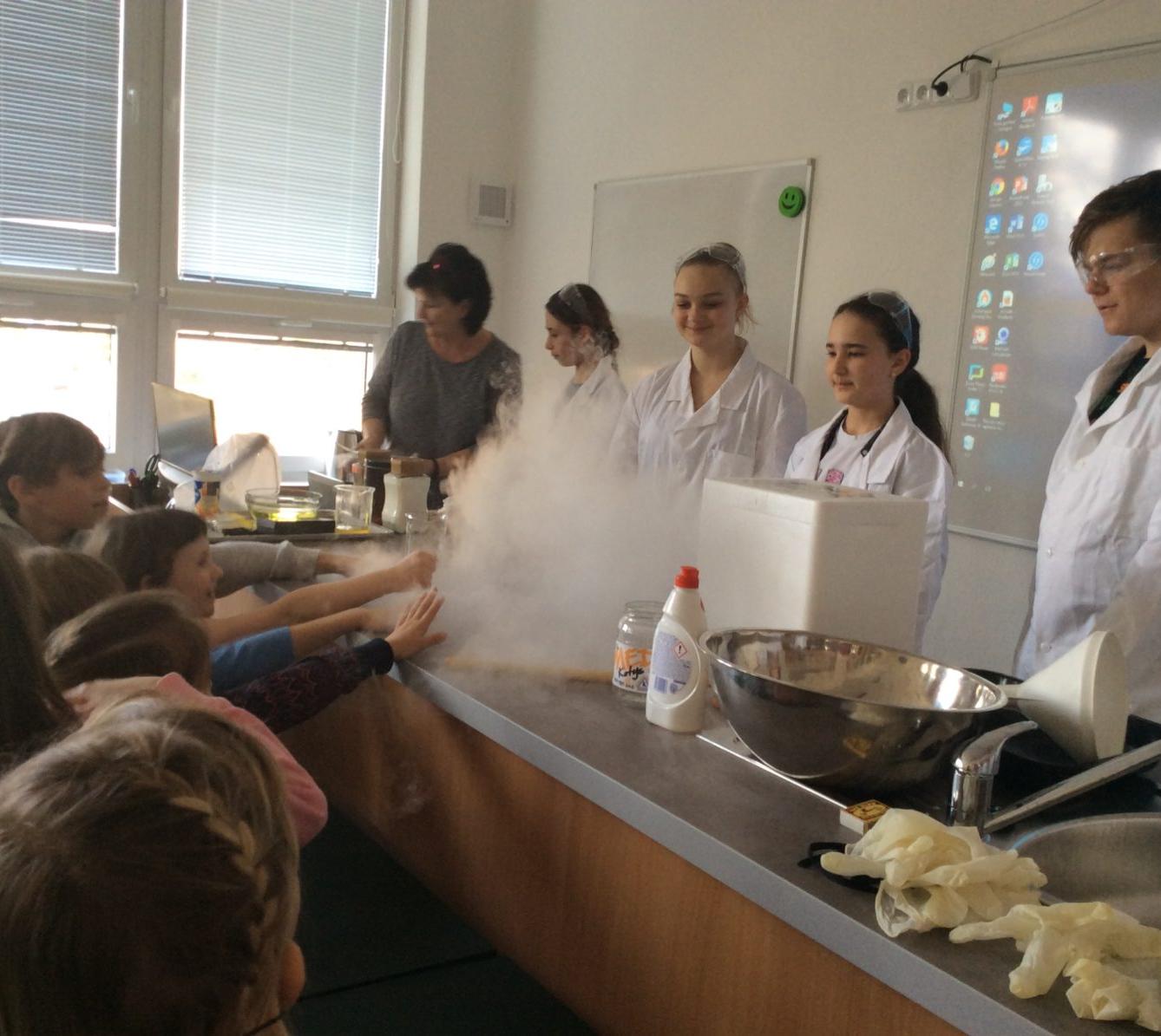 Odpoledne s pokusy Přírodovědného kroužku - 5