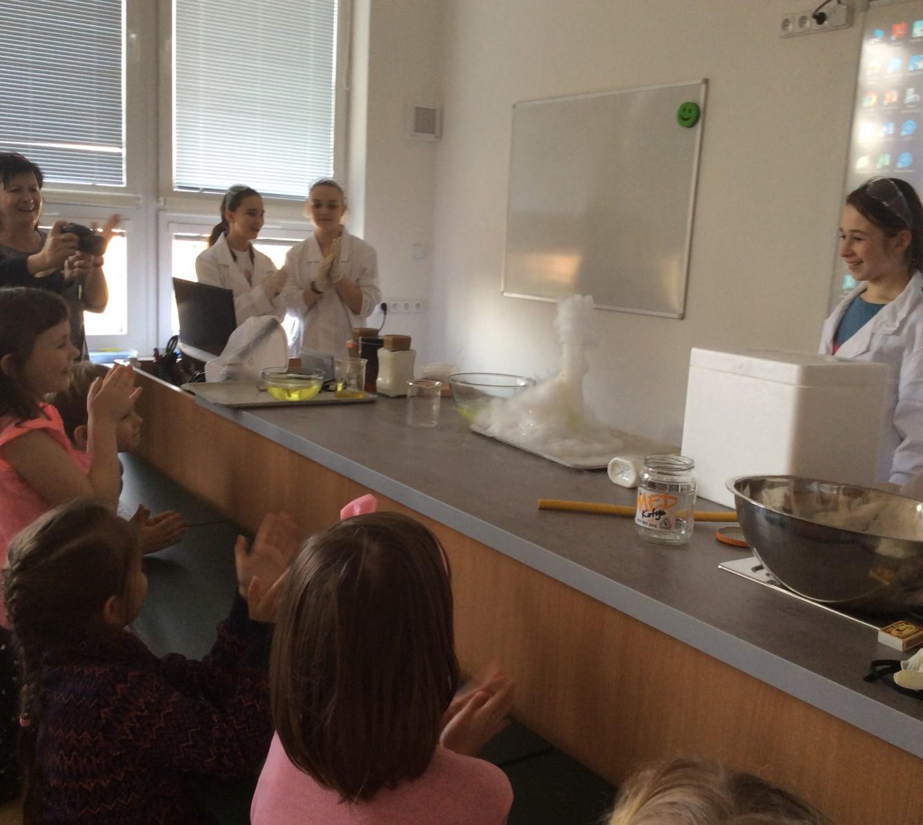 Odpoledne s pokusy Přírodovědného kroužku - 10