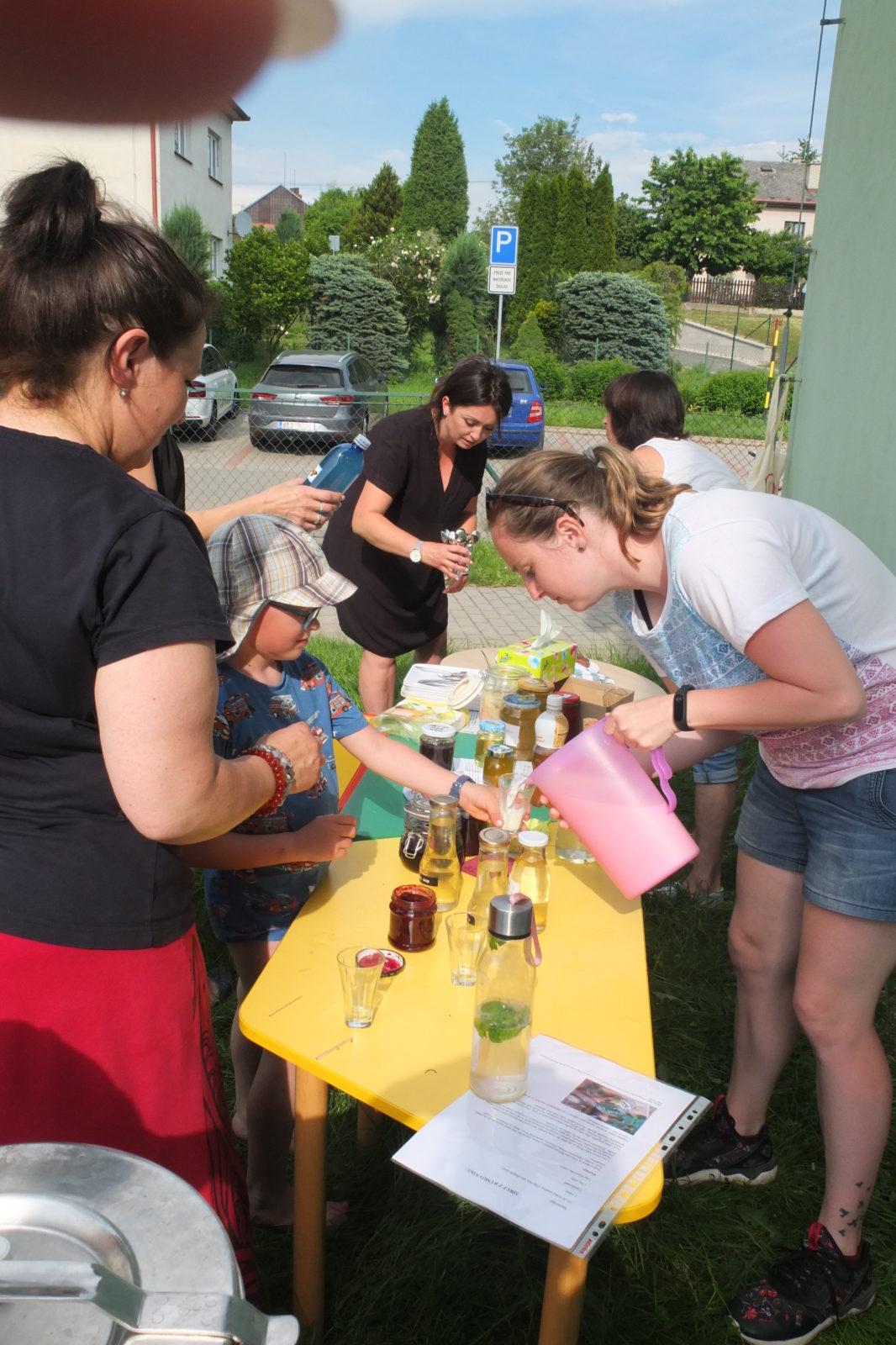 Cvičení s rodiči, Hand made odpoledne - 74