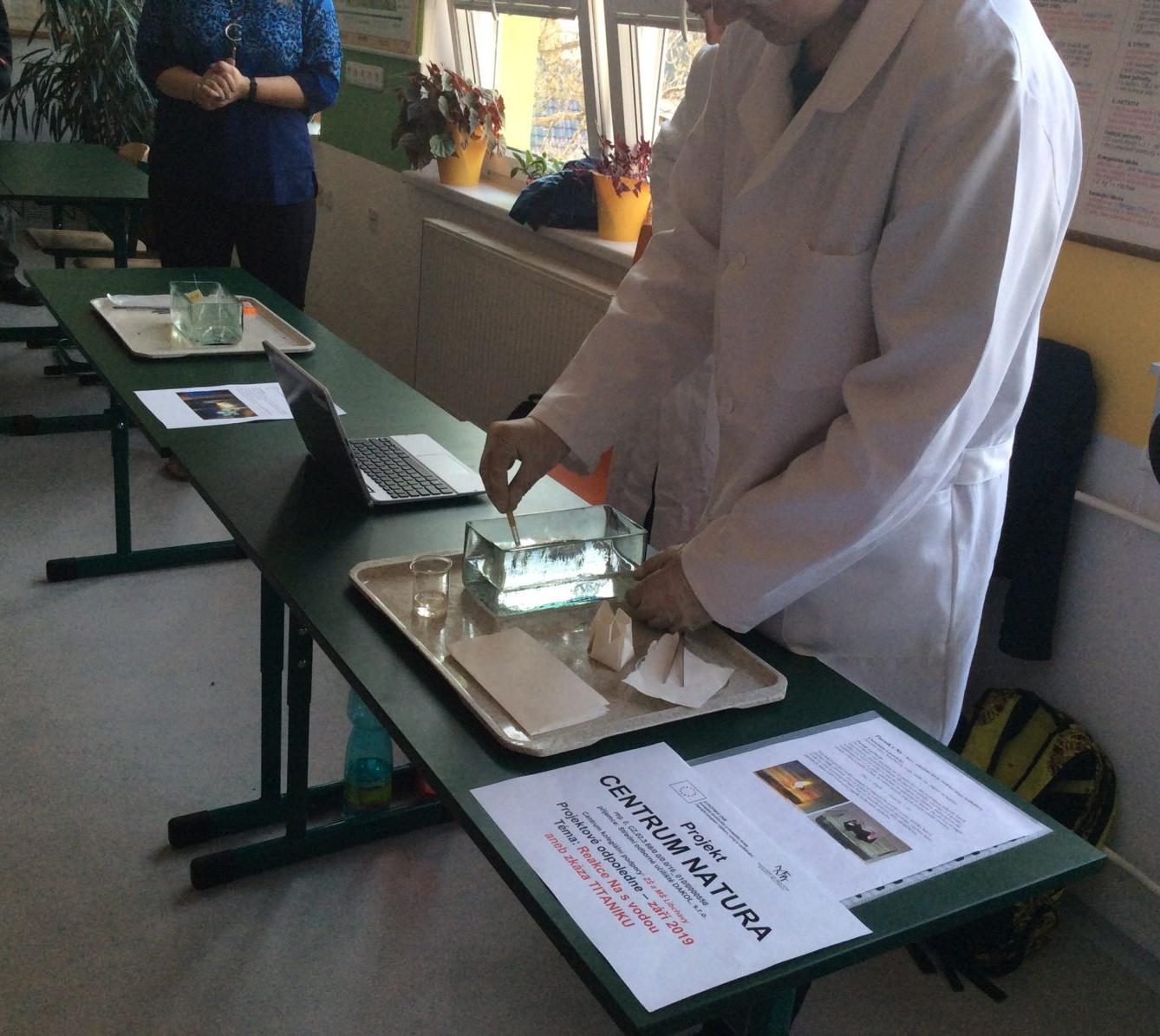 Odpoledne s pokusy Přírodovědného kroužku - 23