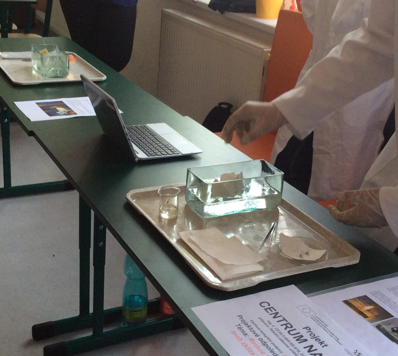 Odpoledne s pokusy Přírodovědného kroužku - 24