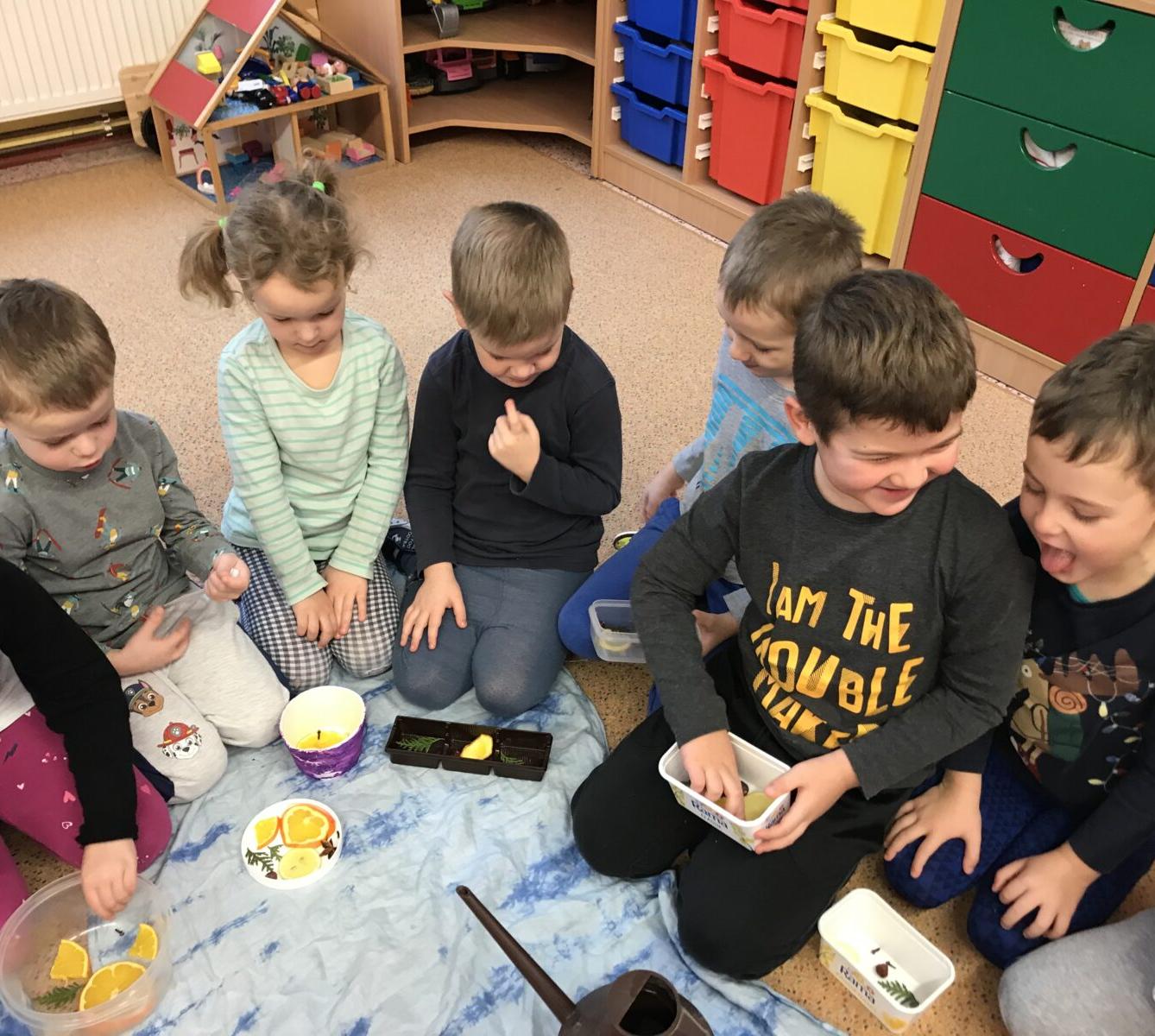 SOVIČKY: ,,VOŇAVÉ OZDOBY Z LEDU" - 1