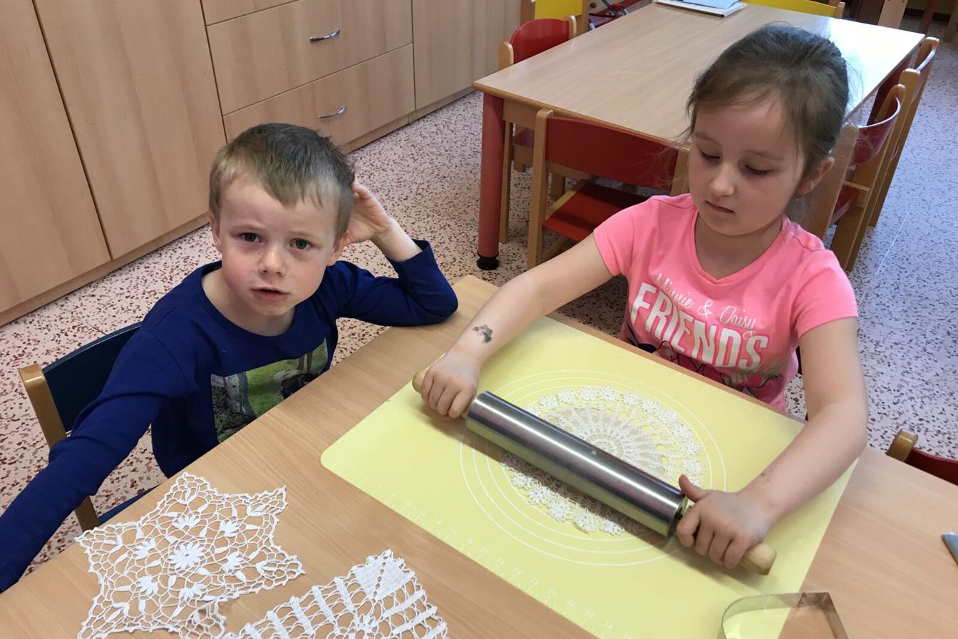 SOVIČKY: ,,MOJE MAMINKA MÁ SVÁTEK"