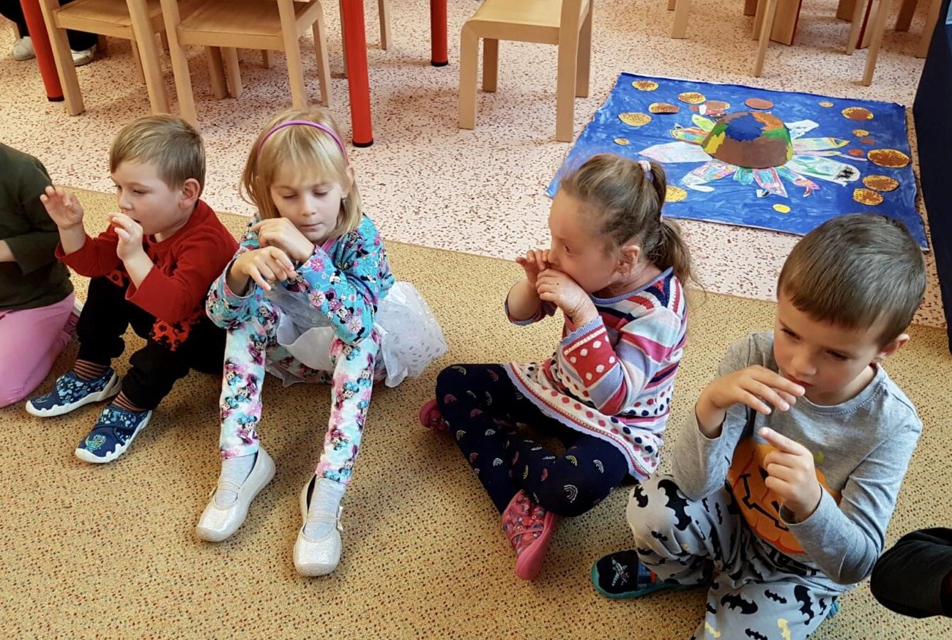 MUZIKOTERAPIE: ,,INDIÁNSKÁ POHÁDKA" - 2