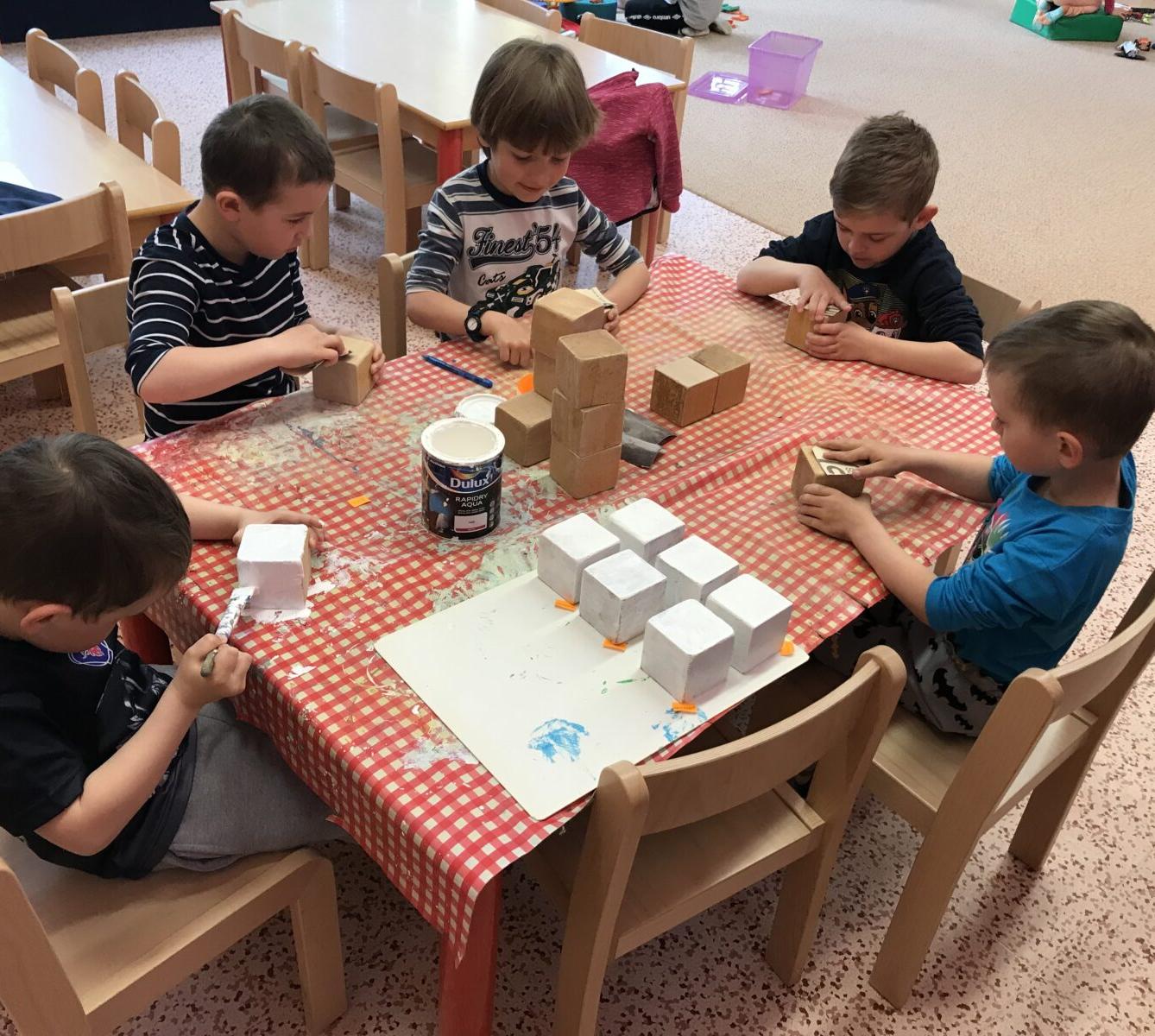 SOVIČKY: ,,MAMINKA MÁ SVÁTEK, RODINA" - 1