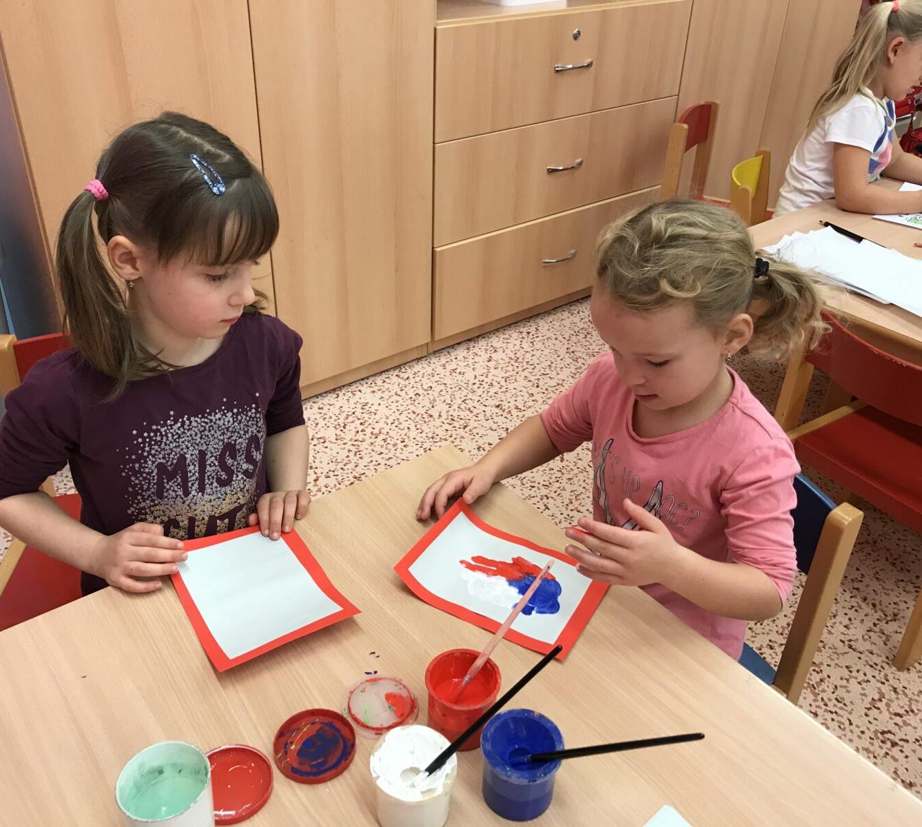 SOVIČKY: ,,KDE ŽIJEME ANEB MÁME RÁDI ČESKO" - 2