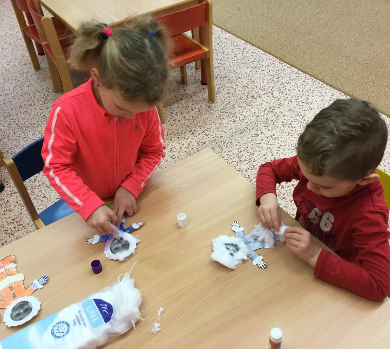 SOVIČKY: ,,ZIMNÍ RADOVÁNKY - VÝPRAVA NA SEVERNÍ A JIŽNÍ PÓL" - 2