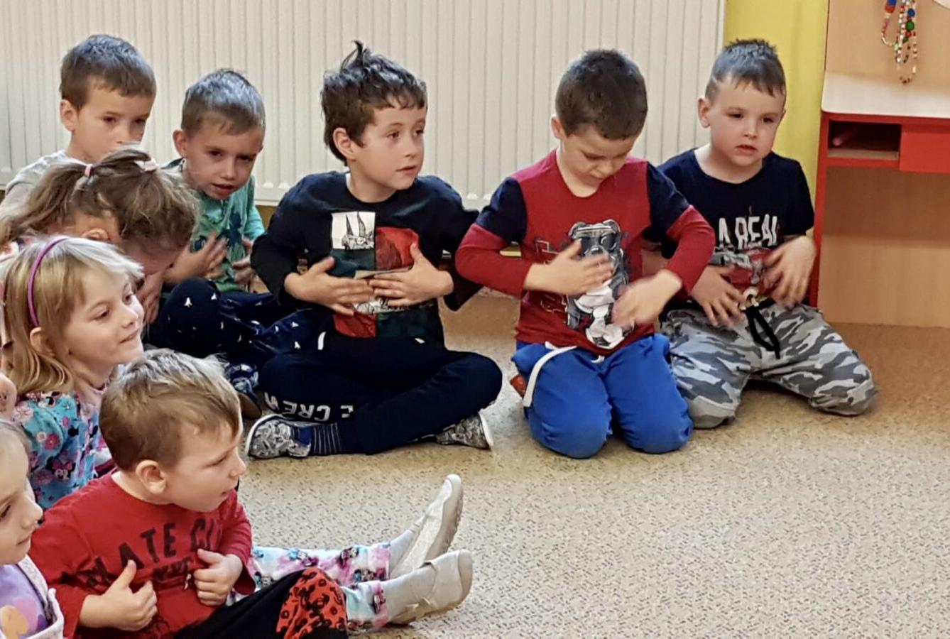 MUZIKOTERAPIE: ,,INDIÁNSKÁ POHÁDKA" - 3