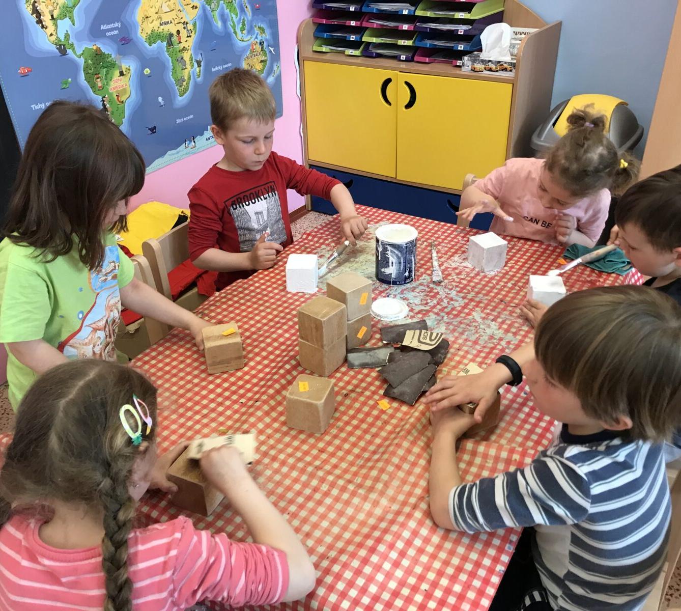 SOVIČKY: ,,MAMINKA MÁ SVÁTEK, RODINA" - 2