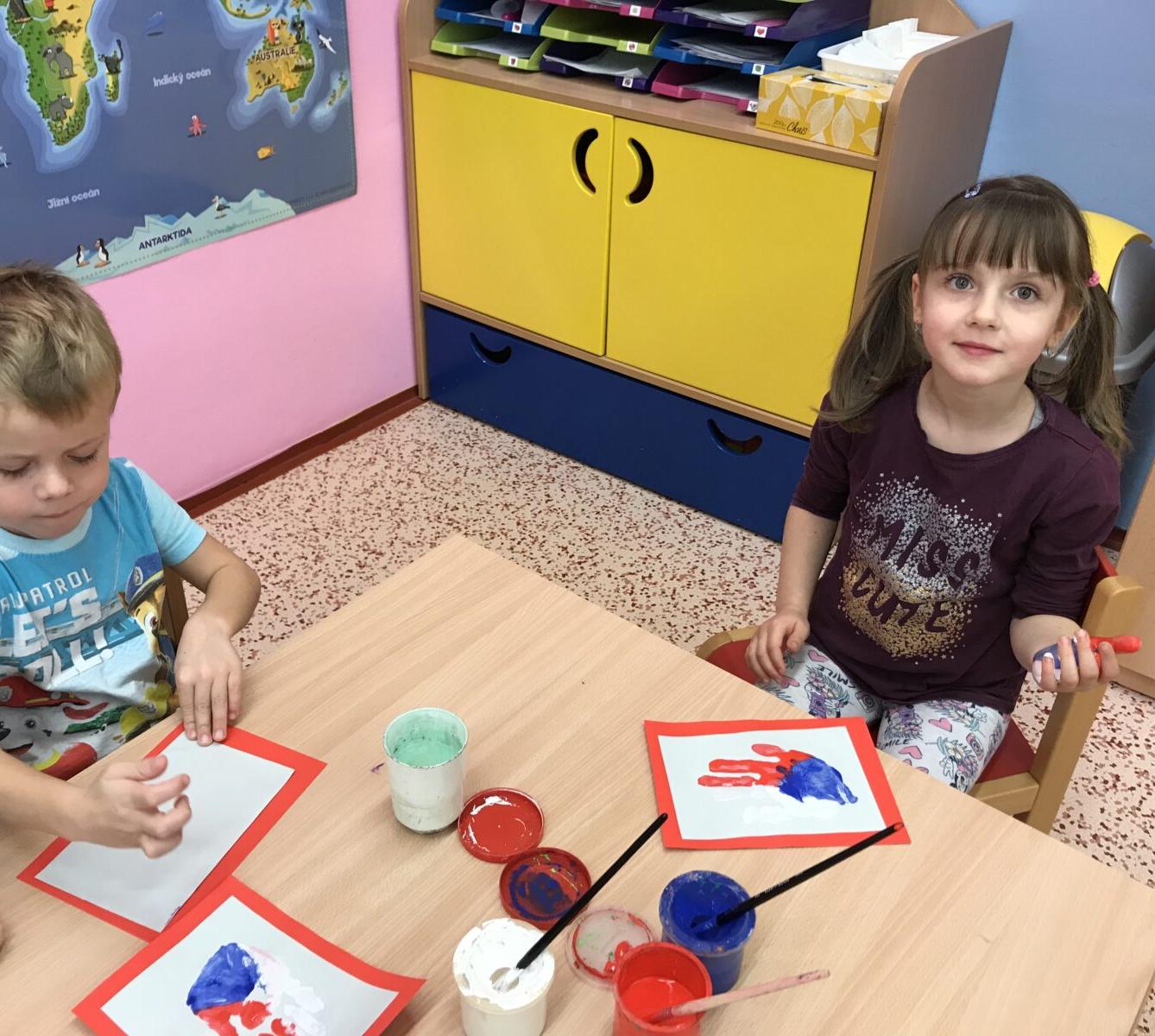 SOVIČKY: ,,KDE ŽIJEME ANEB MÁME RÁDI ČESKO" - 3