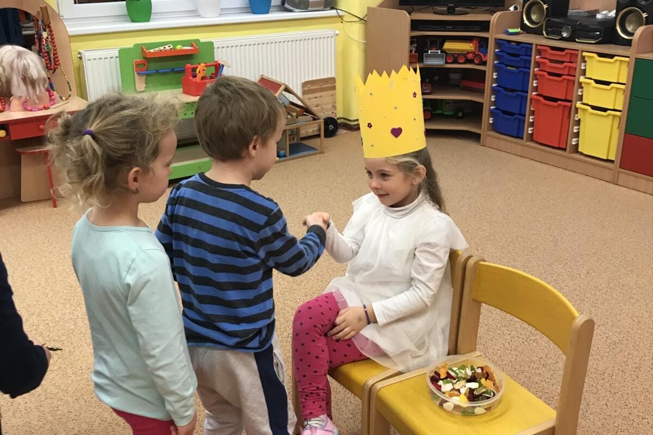 STELINKA SLAVÍ NAROZENINY