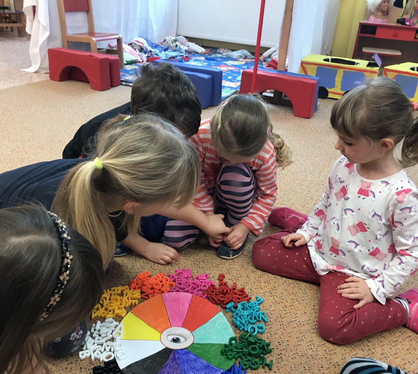 ODPOLEDNÍ HRY: ,,NAŠE SMYSLY" - 4